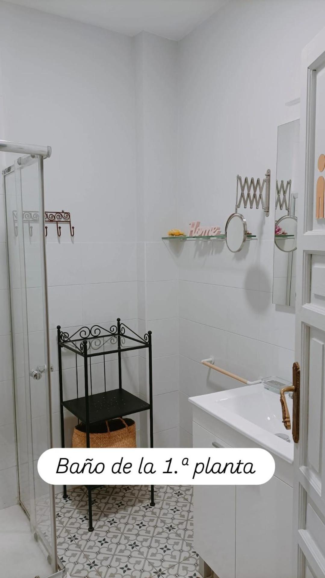 Apartamentos En La Plaza Dona Elvira, 7 إشبيلية المظهر الخارجي الصورة