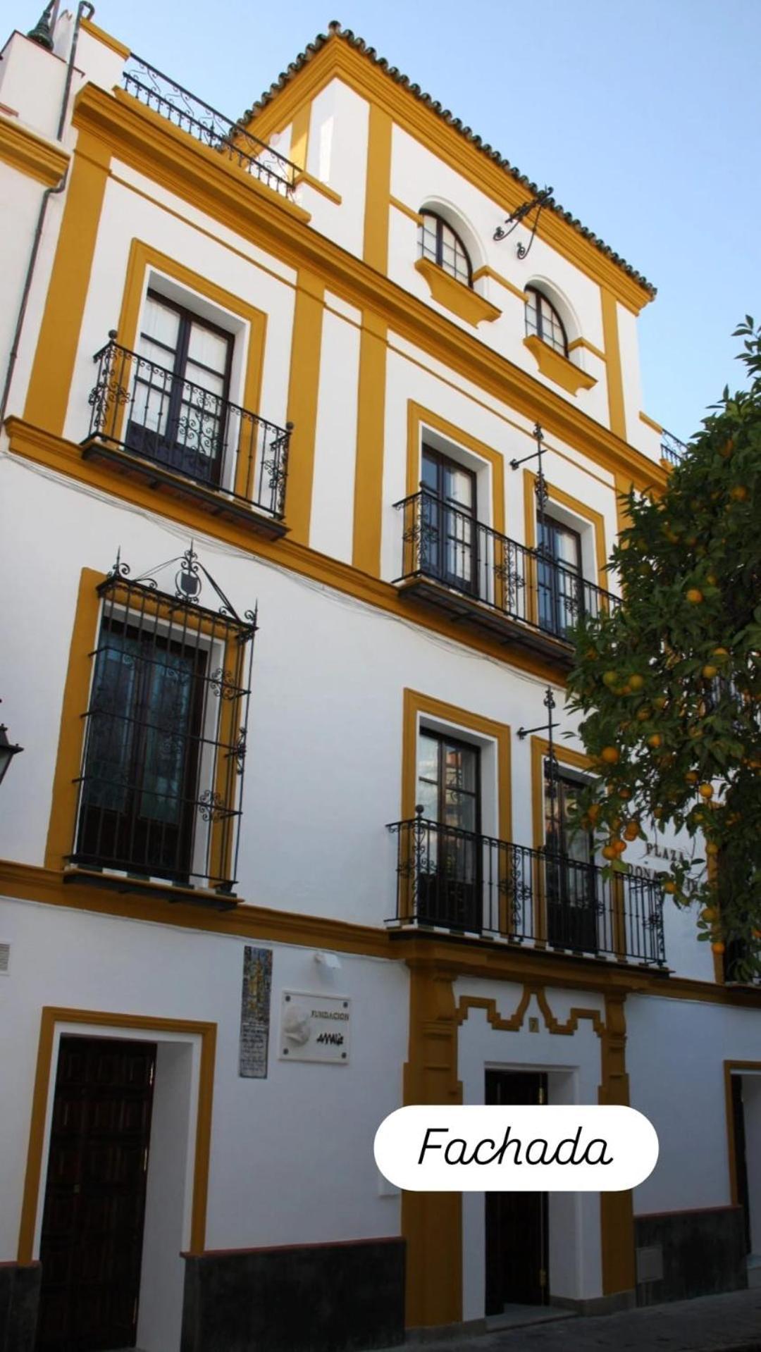 Apartamentos En La Plaza Dona Elvira, 7 إشبيلية المظهر الخارجي الصورة